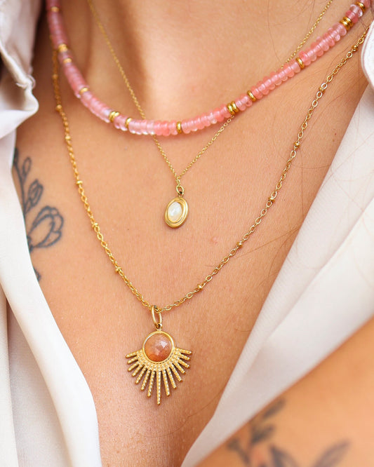 Amalya Mother of Pearl necklace — natural stone | NOEVAH