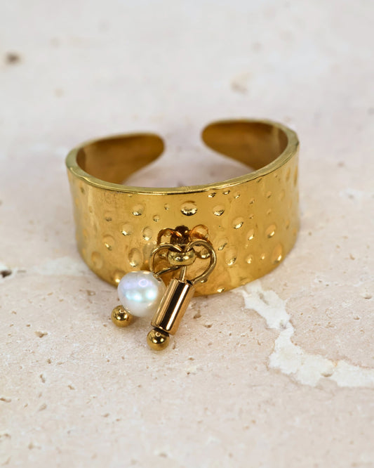 Davos Pearl ring — natural stone | NOEVAH