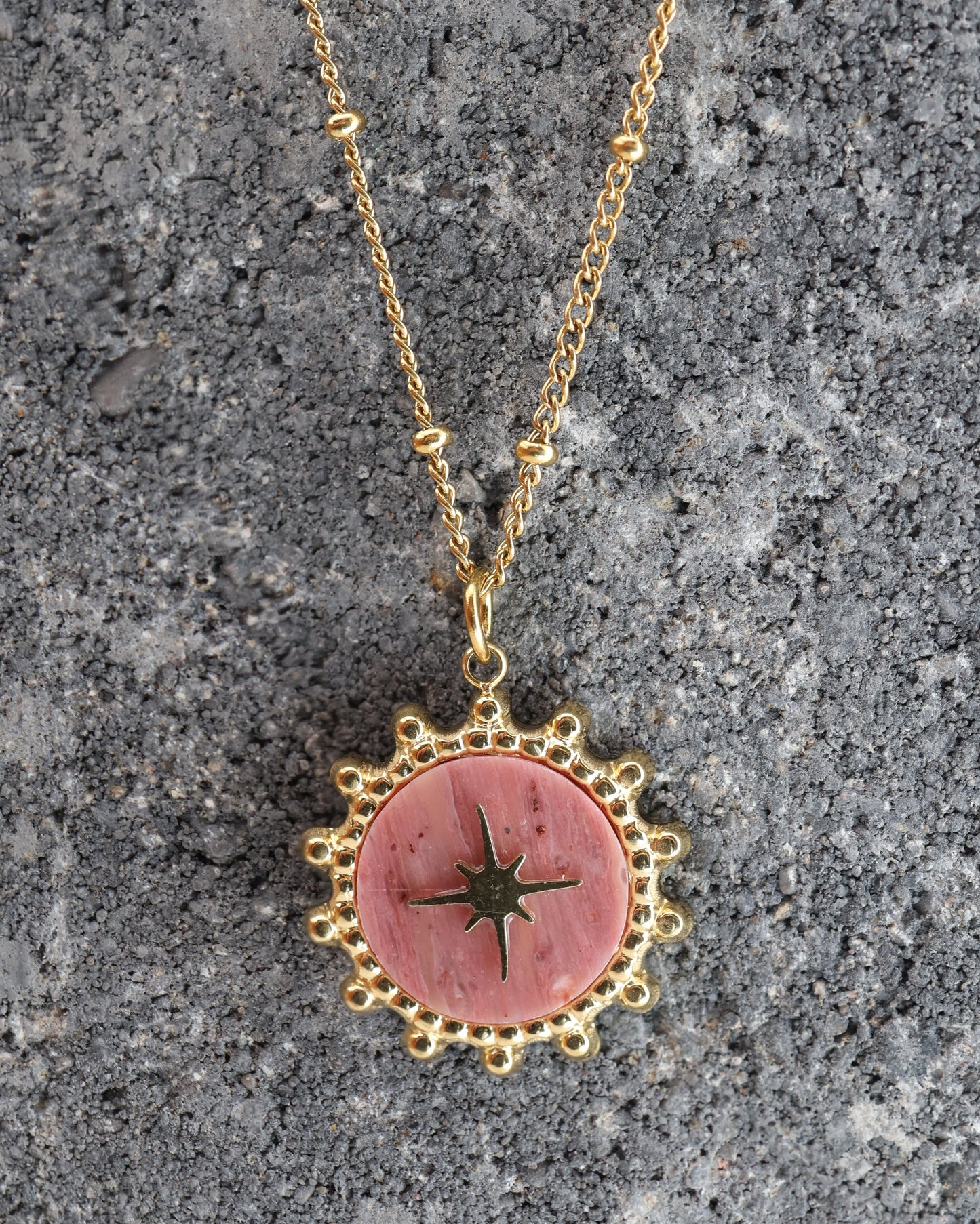 Jada Rhodochrosite necklace — natural stone | NOEVAH
