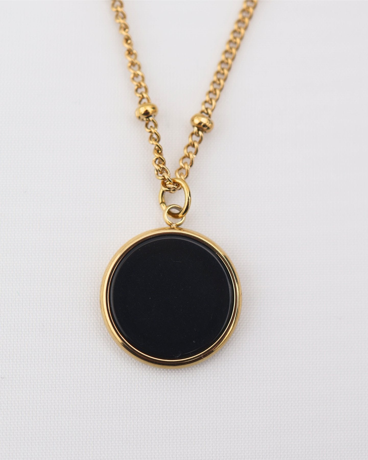Juna Black Agate necklace — natural stone | NOEVAH