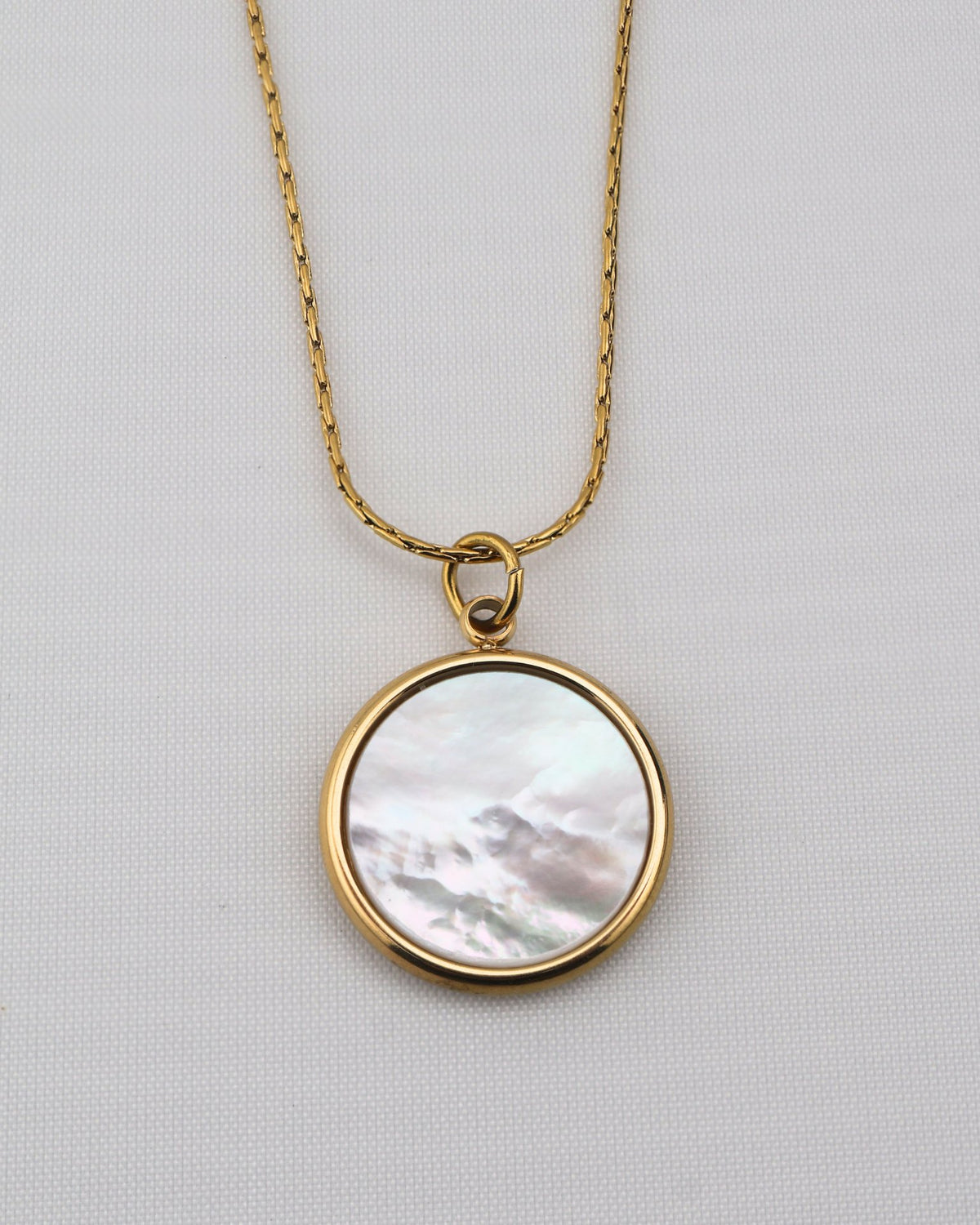 Juna Mother of Pearls necklace — natural stone | NOEVAH