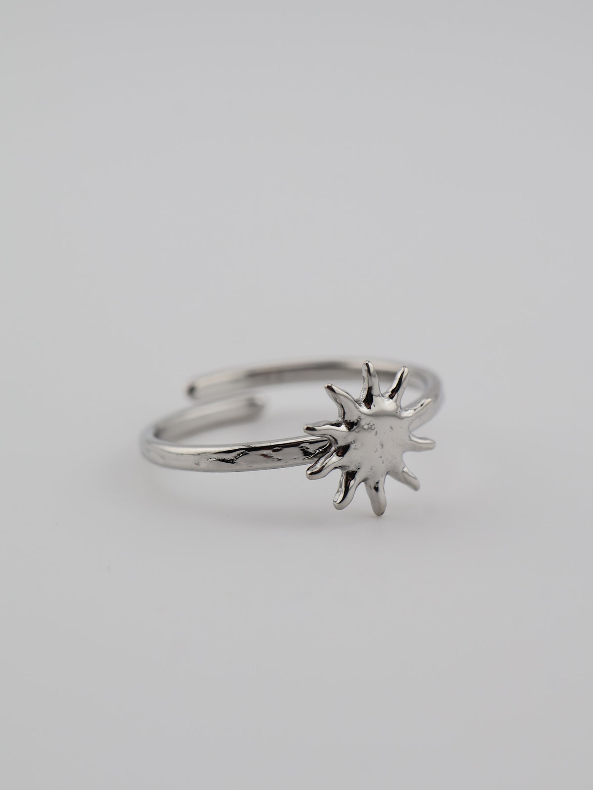 Solia Silver Ring