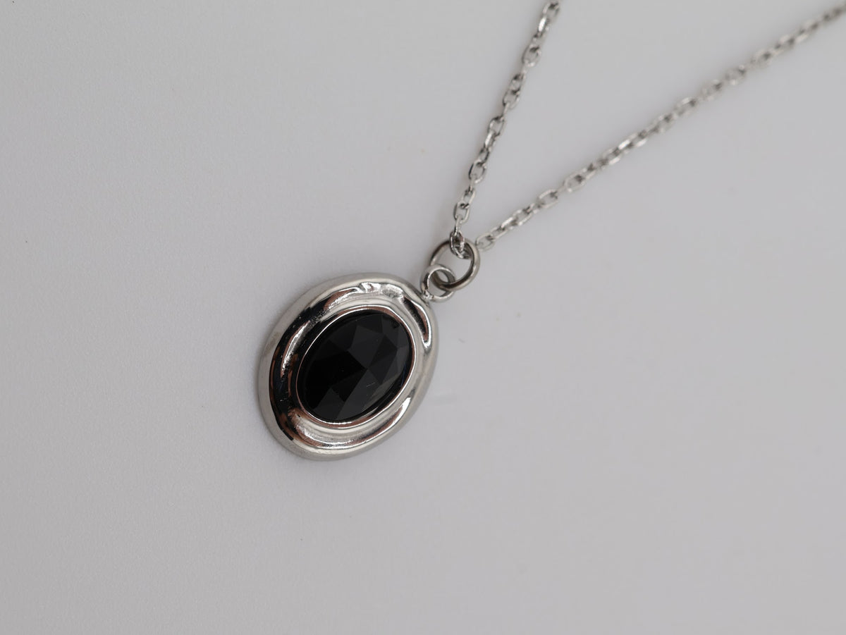 Amalya Necklace Black Agate Silver necklace — NOEVAH