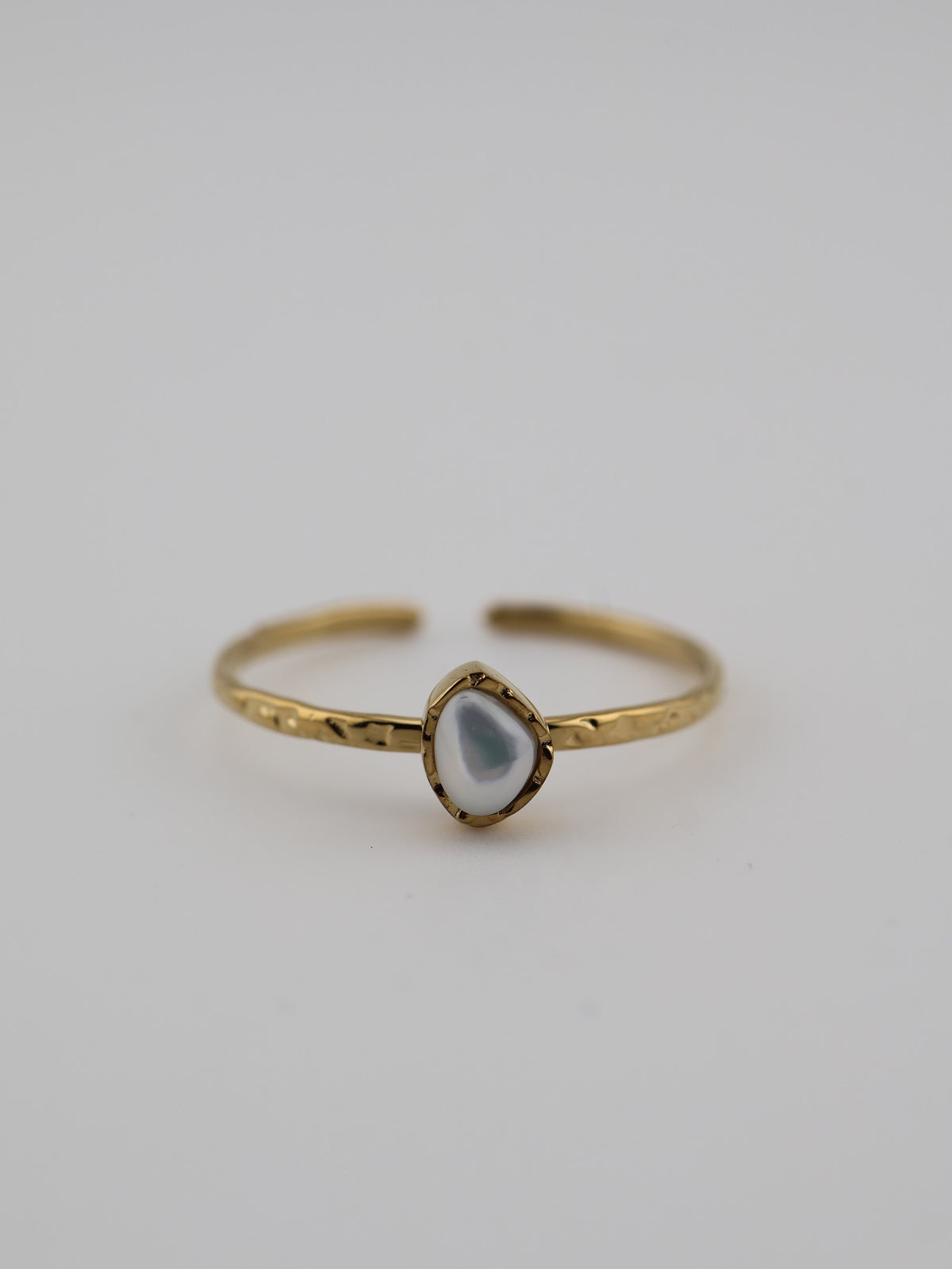Ilios Ring Mother of Pearl