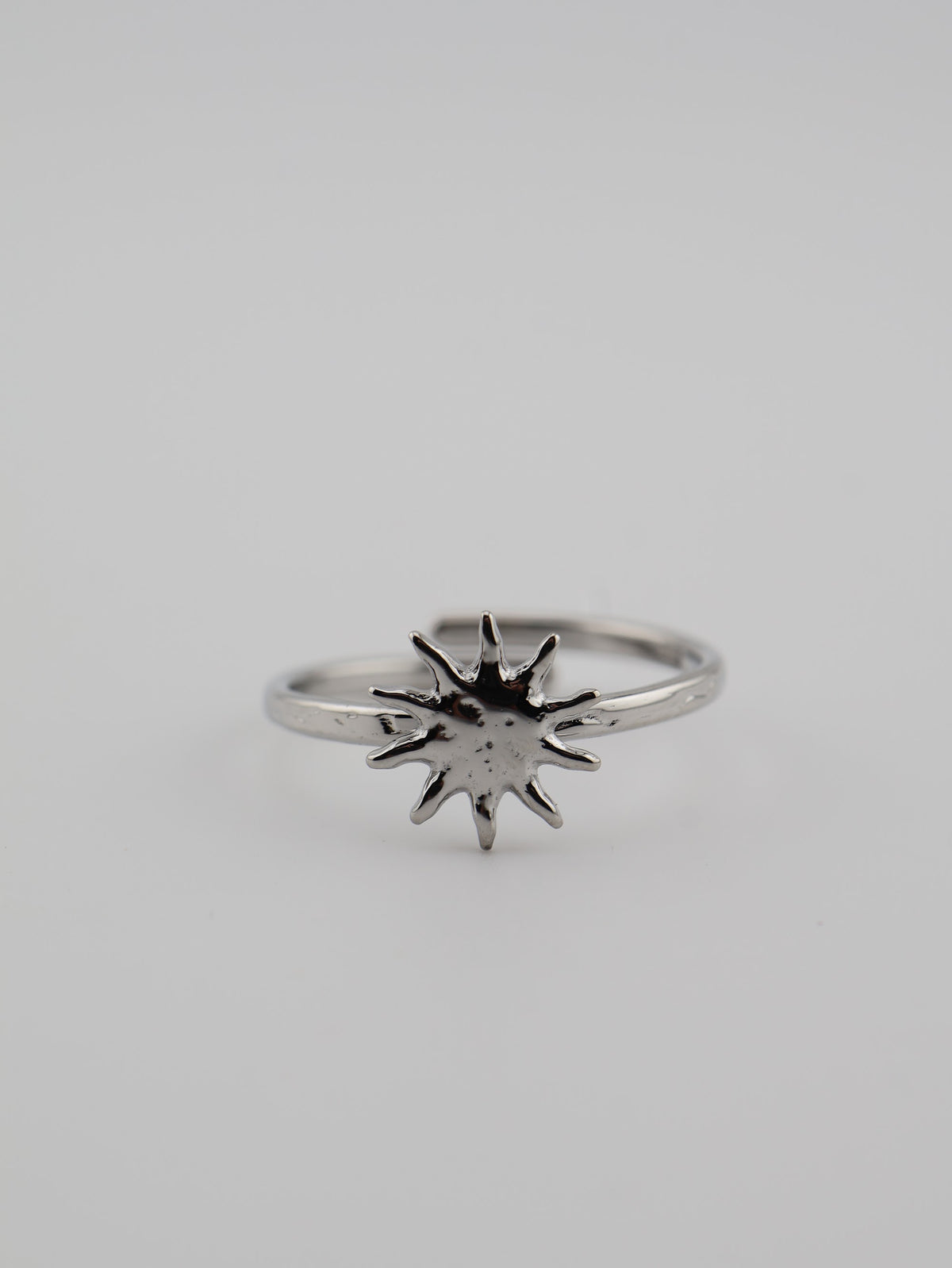 Solia Silver Ring
