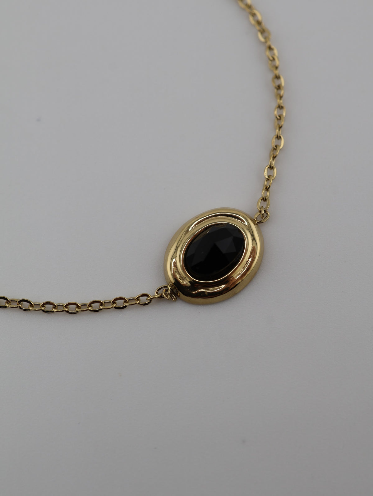 Amalya Black Agate