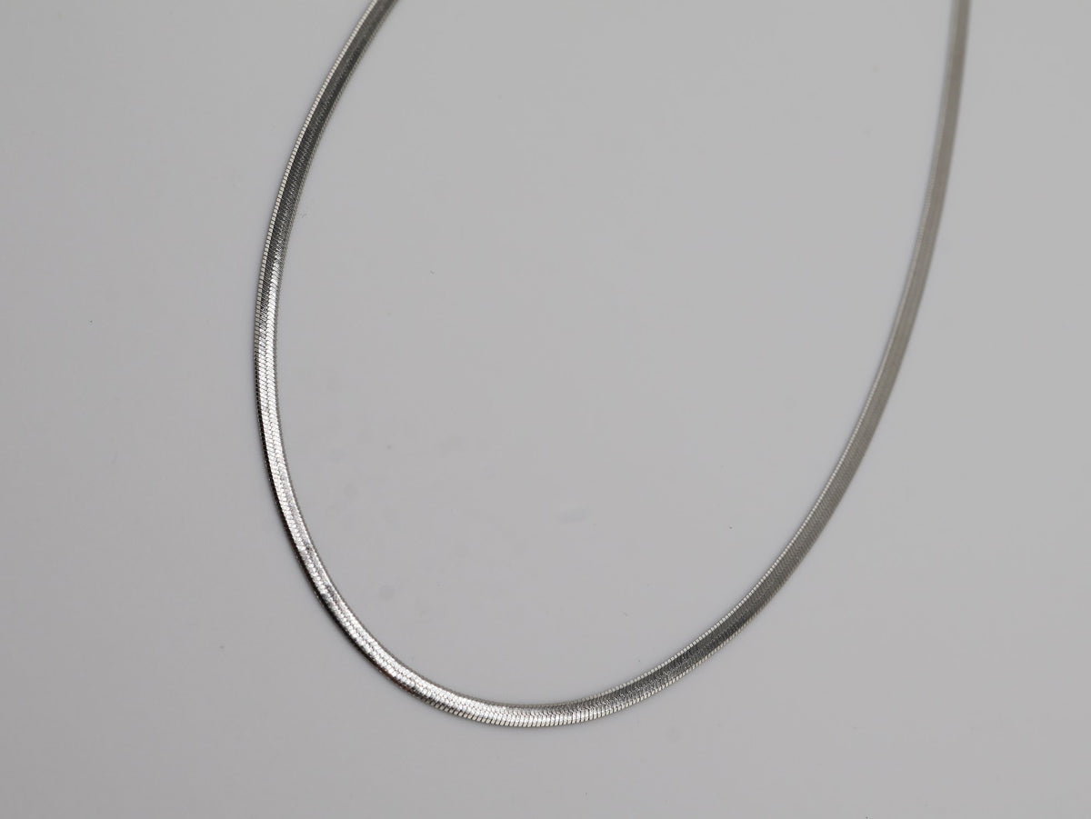 Quisara Extra Small Silver necklace — NOEVAH