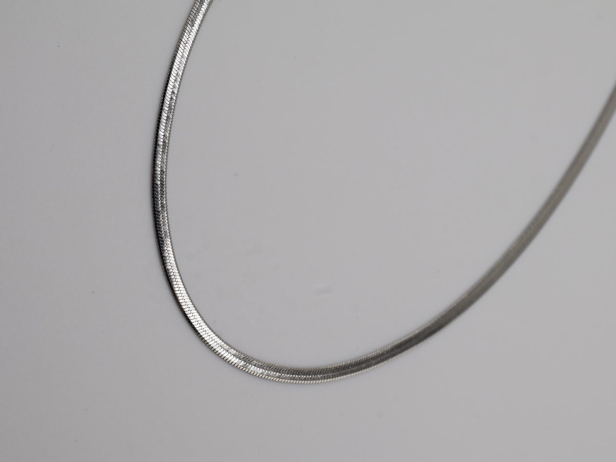Quisara Extra Small Silver necklace — NOEVAH