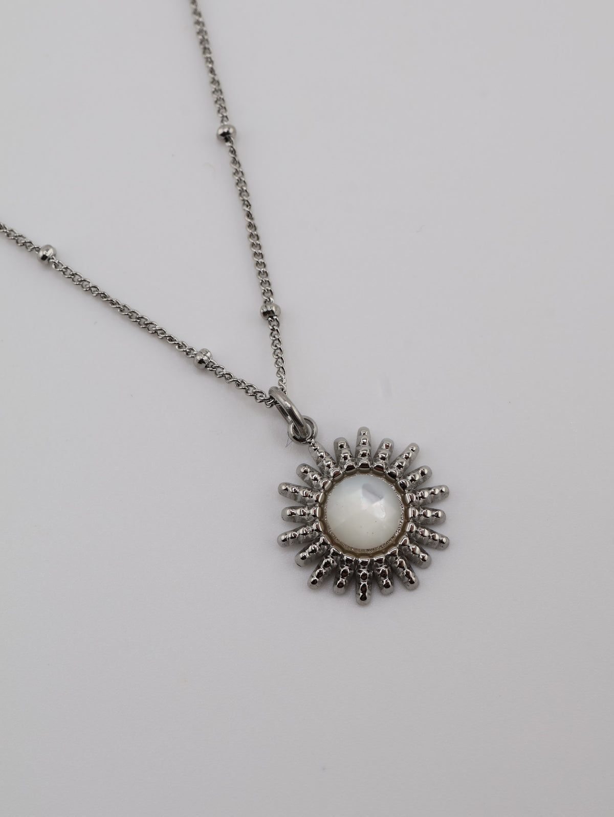 Samira Mother of Pearl Silver necklace — NOEVAH