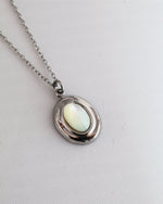 Amalya Mother of Pearls Silver necklace — natural stone | NOEVAH