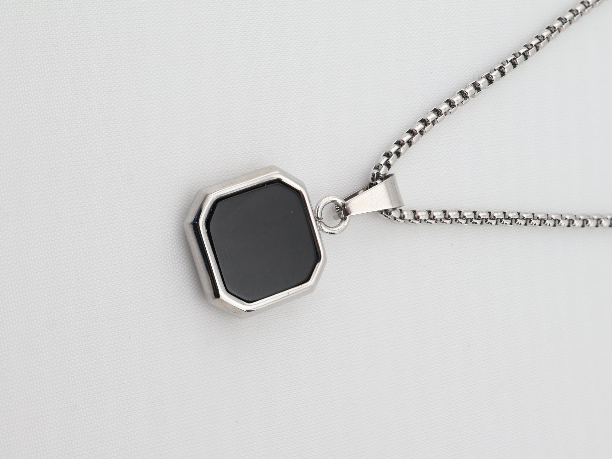 Homme Black Agate necklace — natural stone | NOEVAH