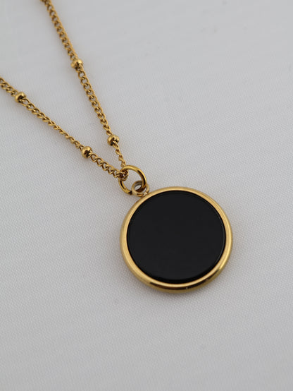Juna Black Agate necklace — natural stone | NOEVAH