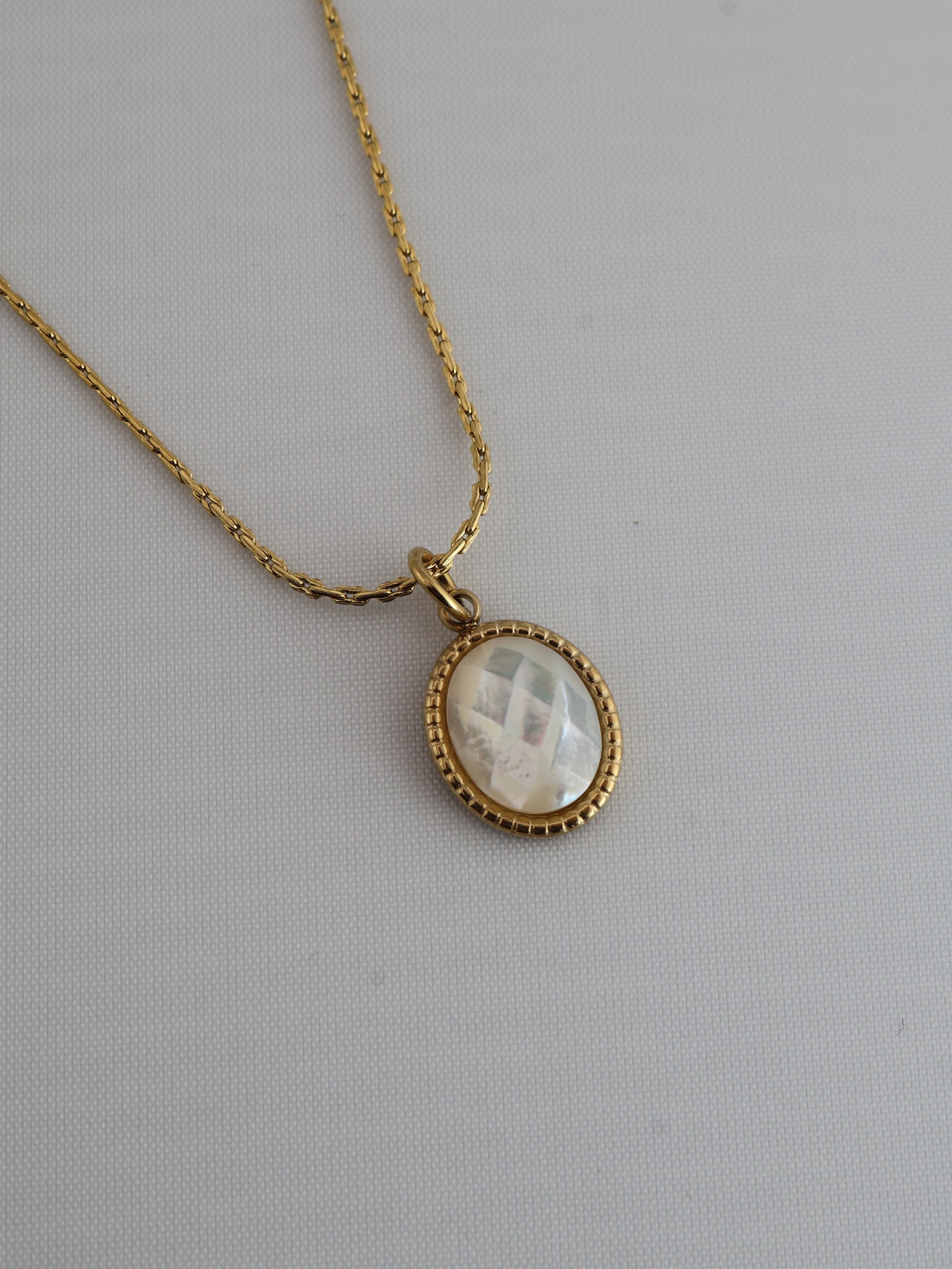 Portimao Mother of Pearls necklace — natural stone | NOEVAH