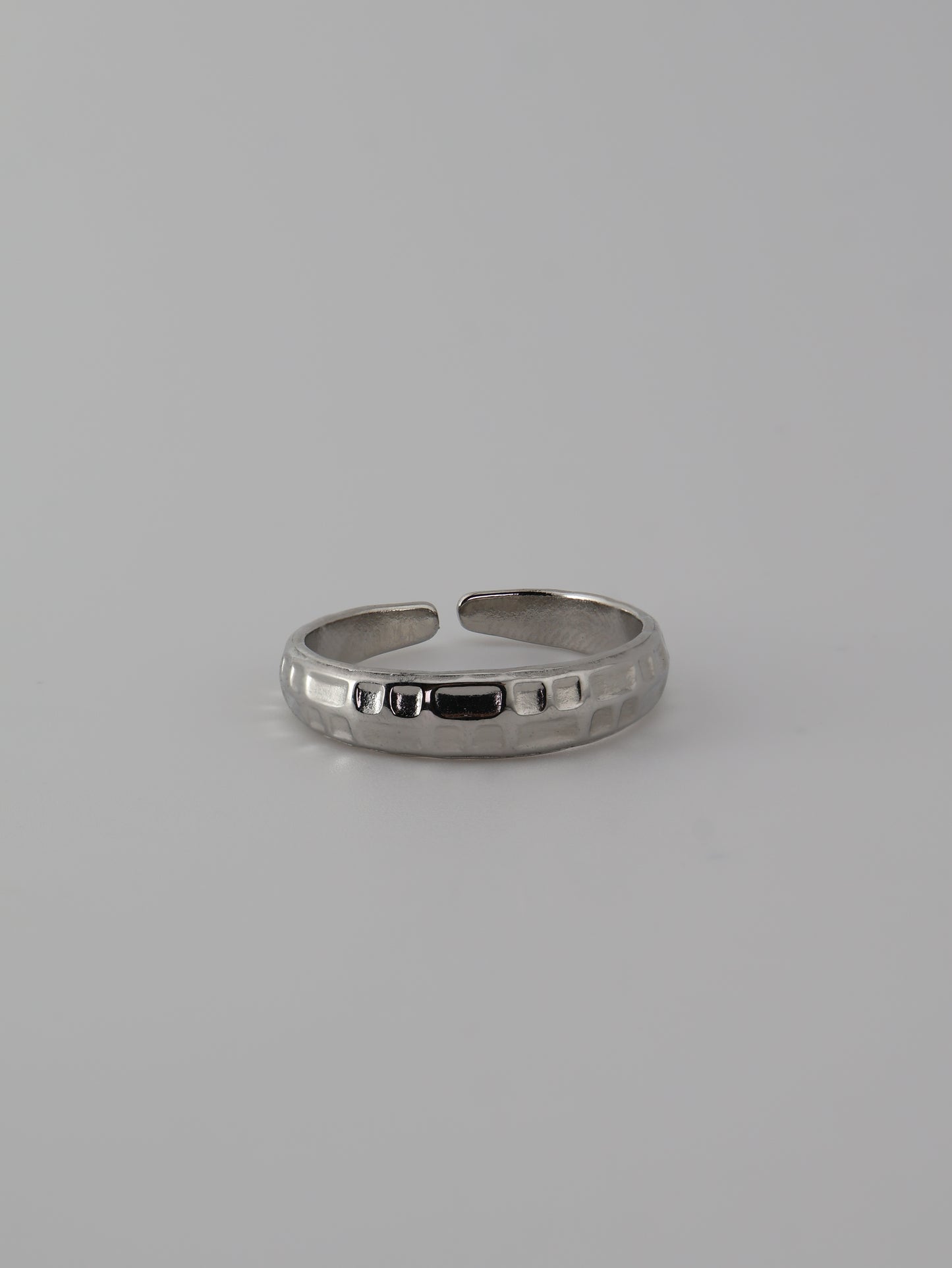 Alma Ring
