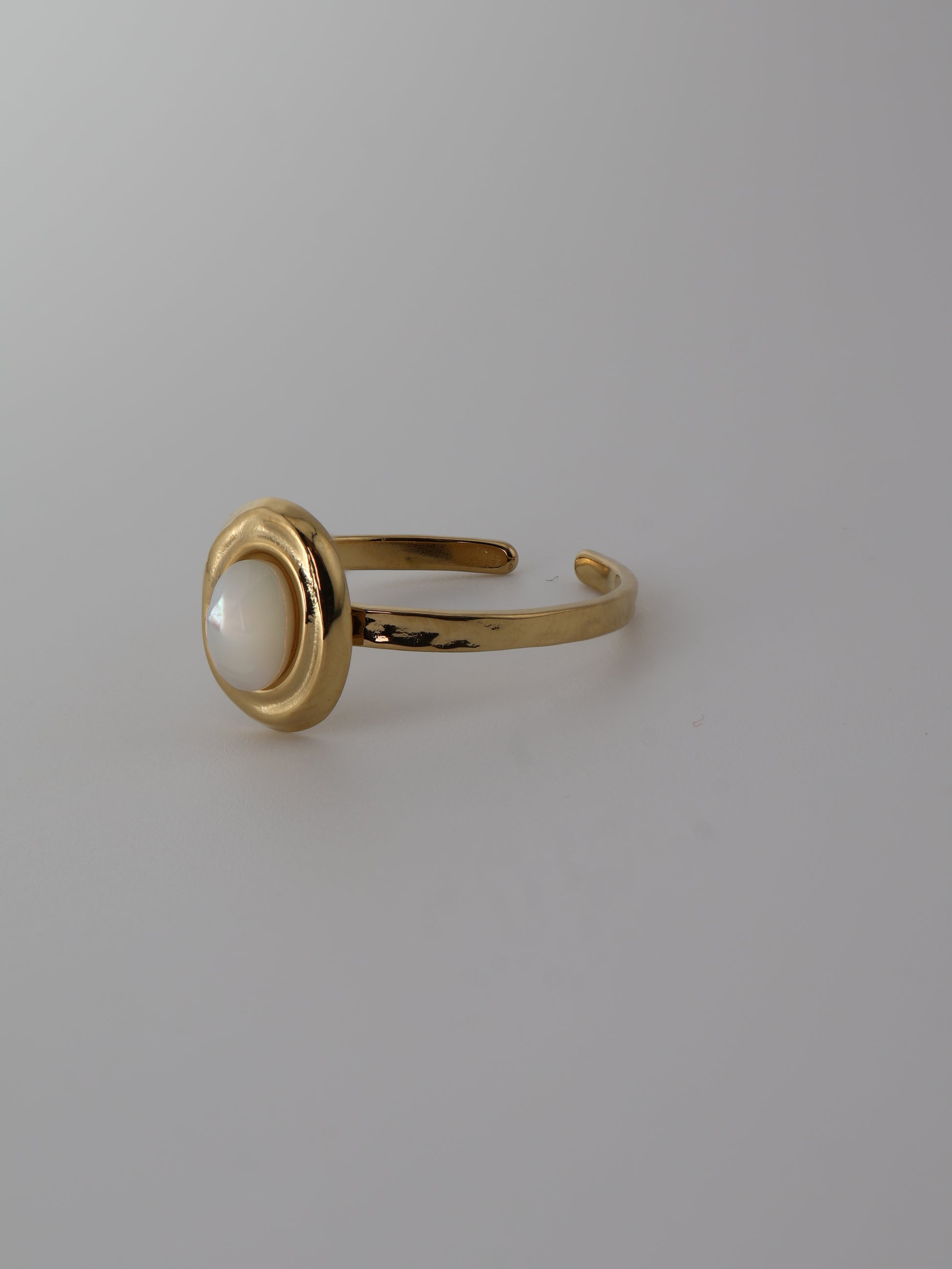 Amalya Mother of Pearls ring — natural stone | NOEVAH