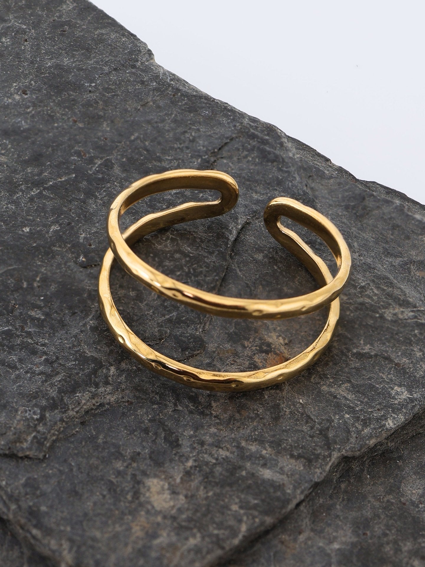 Petra Gold ring — stainless steel | NOEVAH