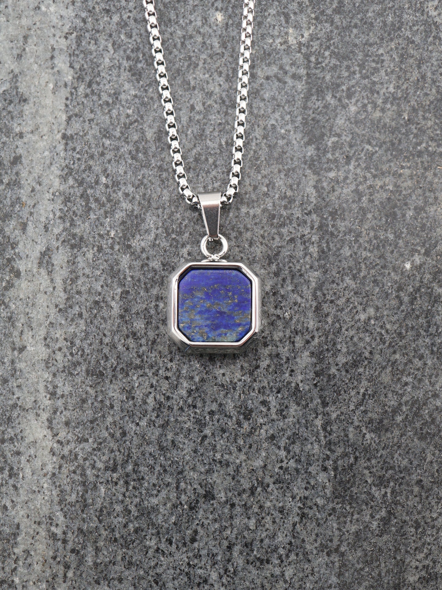 Homme Lapis Lazuli
