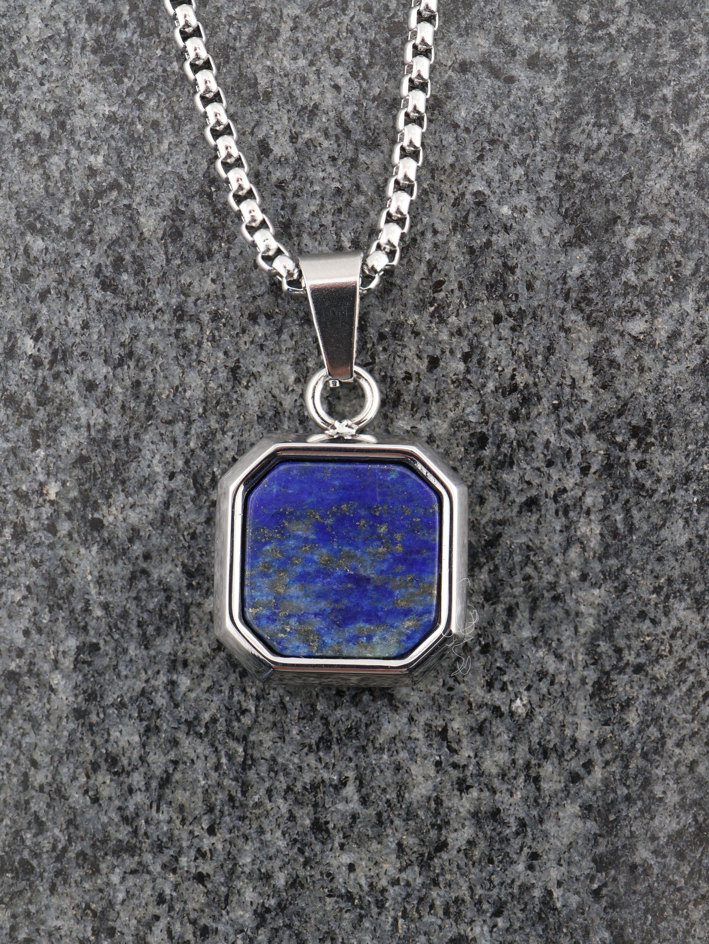 Homme Lapis Lazuli