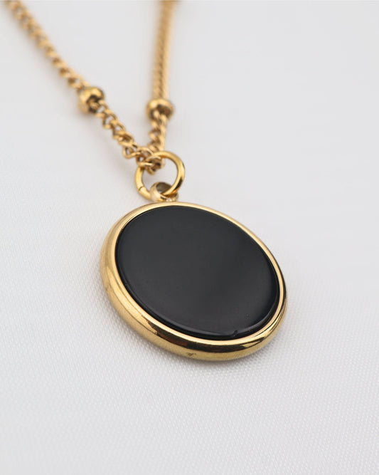 Juna Black Agate necklace — natural stone | NOEVAH
