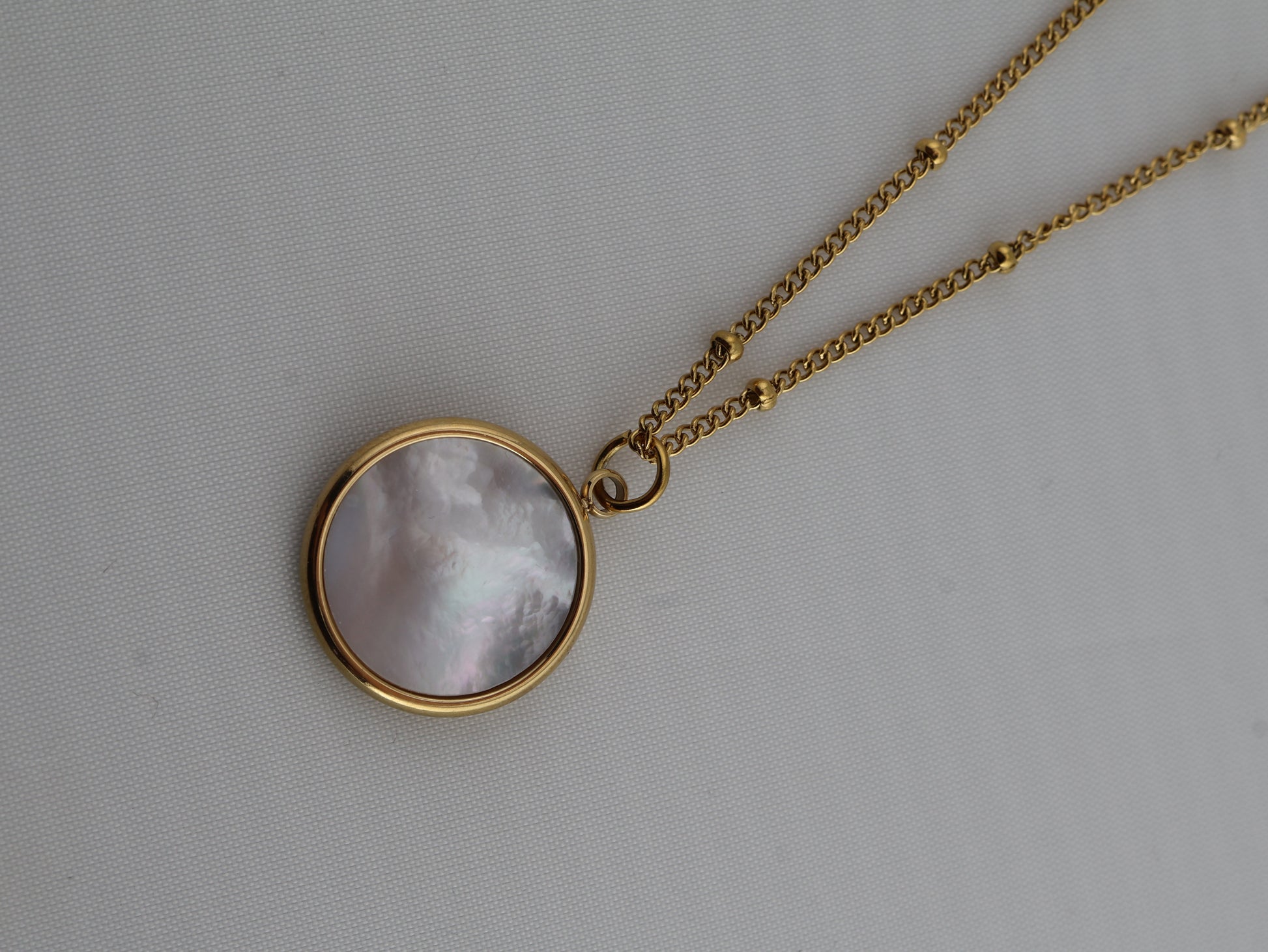 Juna Mother of Pearls necklace — natural stone | NOEVAH