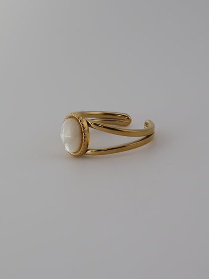 Portimao Mother of Pearl ring